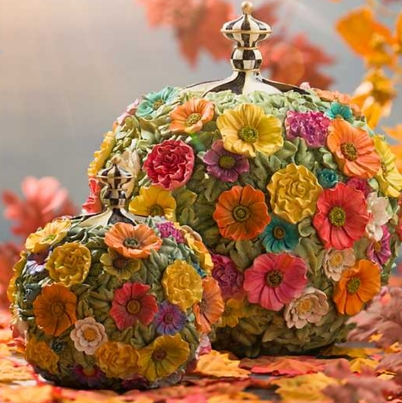 🎃 MaKenzie-Childs Flower Power Pumpkin - Medium - Picture 2 of 3